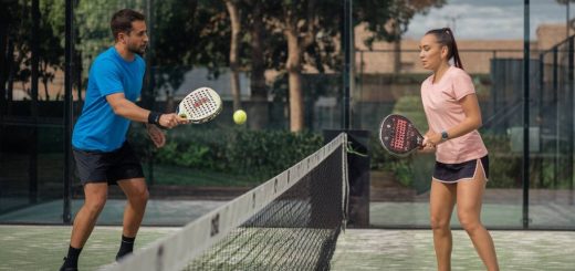 Récits inspirants: du loisir à la compétition en padel